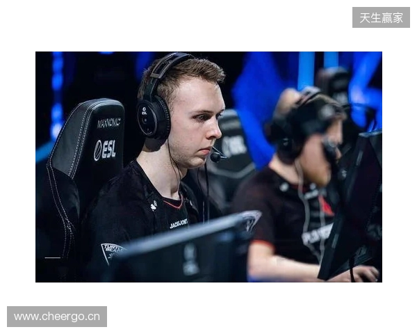 gla1ve谈rain:他正在成长为一名指挥,我为他感到非常骄傲